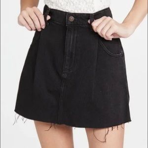 FREE PEOPLE Cosmico Flirt black denim skirt size 27